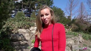 DEUTSCHE SCOUT - Schlanke Studentin Emily bei Casting gefickt
